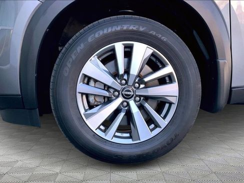 Used 2023 Nissan Pathfinder SL image 22