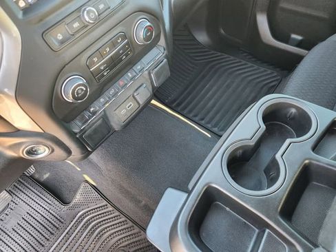 Used 2024 Chevrolet Silverado 1500 Custom image 19