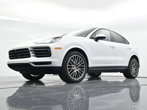Certified 2022 Porsche Cayenne Platinum Edition AWD/4WD image 28