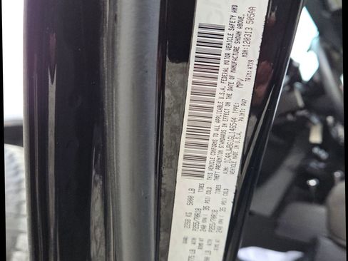 Used 2016 Jeep Wrangler Sahara image 12