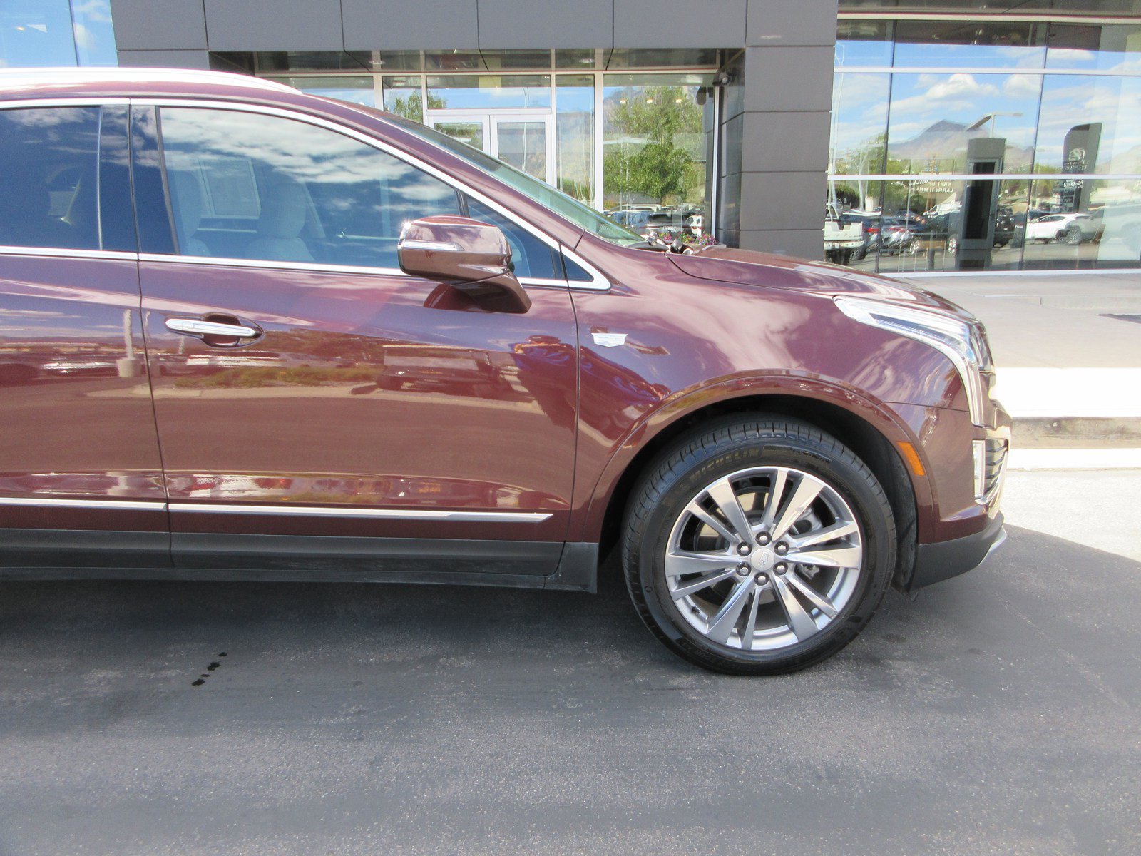 Used 2023 Cadillac XT5 Premium Luxury FWD image 14