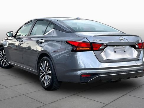Certified 2025 Nissan Altima 2.5 SV FWD image 11