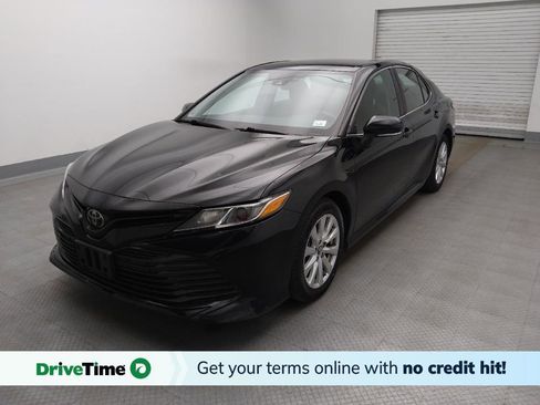 Used 2018 Toyota Camry LE w/ Convenience Package image 1