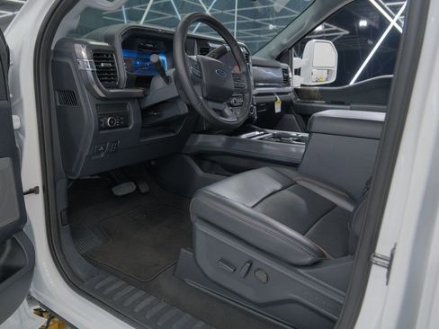 Used 2025 Ford F550 4x4 Crew Cab Super Duty image 60