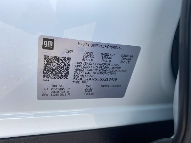 Certified 2025 Buick Enclave Preferred FWD image 27