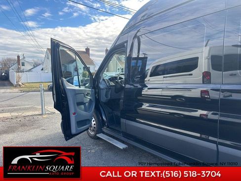 Used 2017 Ford Transit 350 XLT image 25