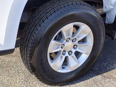 Used 2022 Chevrolet Silverado 1500 LT image 7