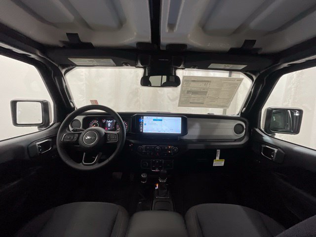 New 2026 Jeep Gladiator Sport AWD/4WD image 16