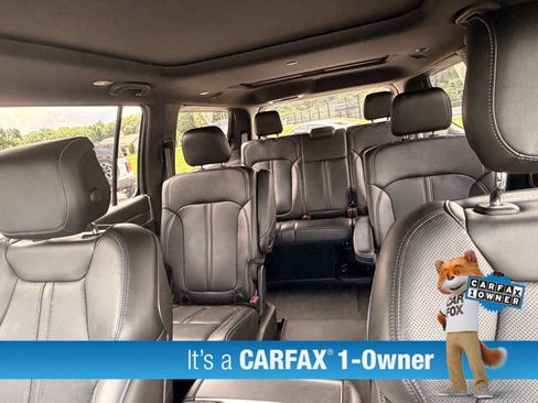 Used 2023 Jeep Wagoneer Series II AWD/4WD image 4