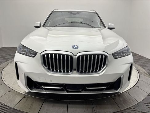 New 2026 BMW X5 xDrive50e AWD/4WD image 14