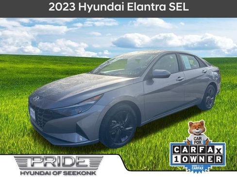 Used 2023 Hyundai Elantra SEL w/ Preferred Accessory Package image 1