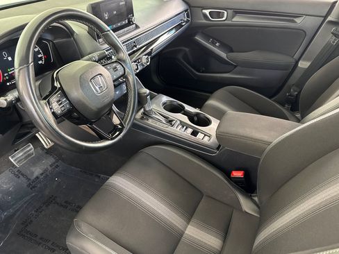 Used 2022 Honda Civic Sport image 4