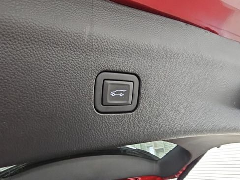 Used 2024 Buick Enclave Essence FWD image 35