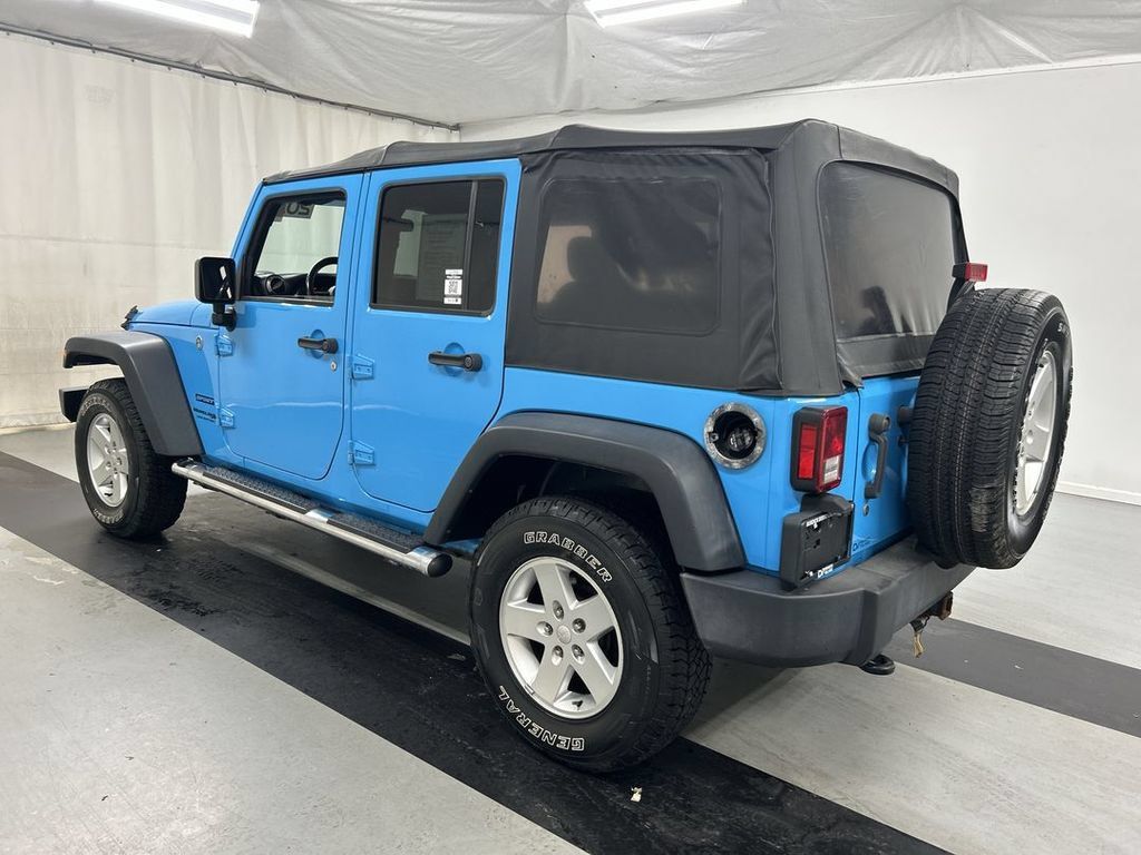 Used 2018 Jeep Wrangler Unlimited Sport AWD/4WD image 7