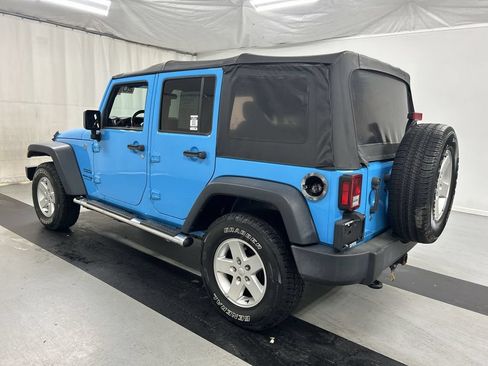 Used 2018 Jeep Wrangler Unlimited Sport AWD/4WD image 7