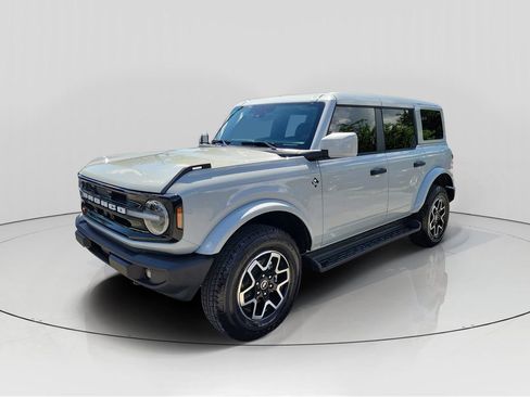 Used 2026 Ford Bronco Outer Banks AWD/4WD image 3