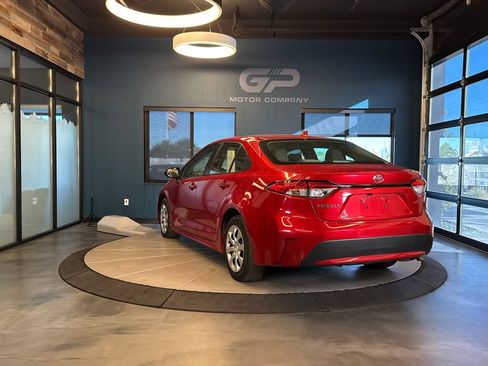 Used 2020 Toyota Corolla LE w/ Carpet Mat Package (TMS) FWD image 5