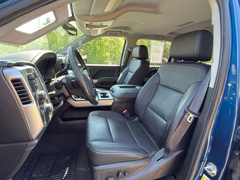 Used 2019 Chevrolet Silverado 2500 LTZ w/ Duramax Plus Package image 2