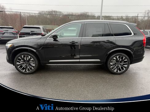 Used 2026 Volvo XC90 B6 Plus w/ Protection Package Premier image 5