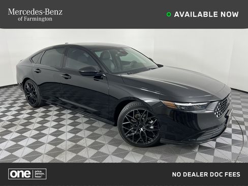 Used 2023 Honda Accord Sport image 1