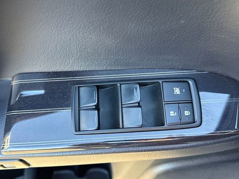 Used 2020 Lexus GX 460 Luxury image 25