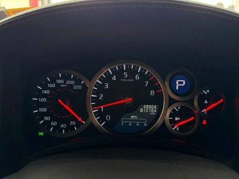 Used 2016 Nissan GT-R Premium image 16