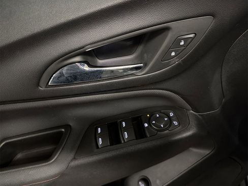 Used 2023 Chevrolet Equinox RS image 23