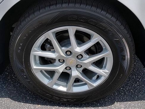 Used 2023 Chevrolet Equinox LS w/ LPO, Cargo Package FWD image 15