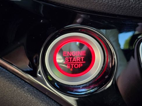 Used 2017 Honda Pilot Elite image 38