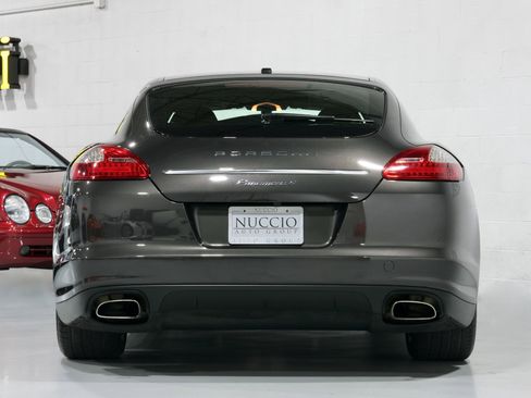 Used 2011 Porsche Panamera image 96