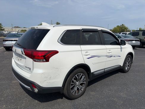 Used 2018 Mitsubishi Outlander SEL AWD/4WD image 7