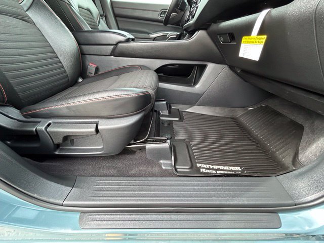 Certified 2026 Nissan Pathfinder Rock Creek AWD/4WD image 34