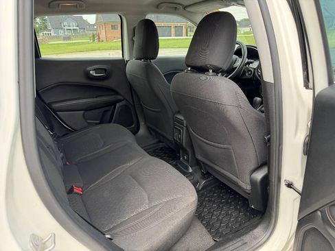 Used 2018 Jeep Compass Sport AWD/4WD image 17