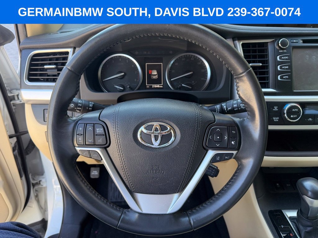 Used 2019 Toyota Highlander XLE FWD image 26