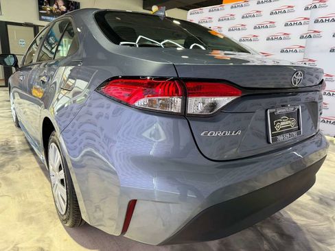 Used 2025 Toyota Corolla LE image 10