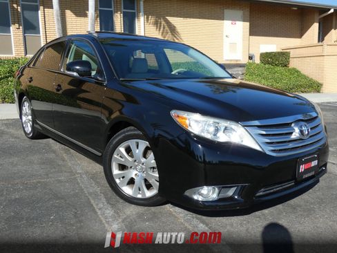 Used 2011 Toyota Avalon FWD image 5