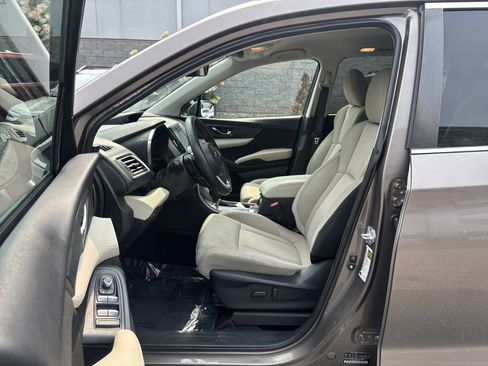 Used 2022 Subaru Ascent Premium w/ Convenience Package AWD/4WD image 29
