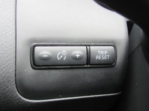 Used 2022 INFINITI Q60 3.0t Luxe w/ Essential Package image 30