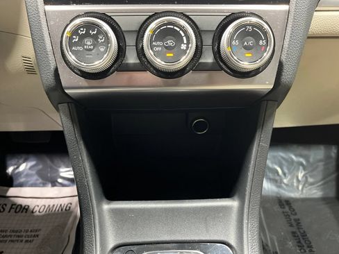 Used 2015 Subaru Crosstrek 2.0i Limited AWD/4WD image 28