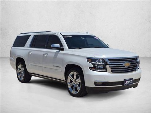 Used 2016 Chevrolet Suburban LTZ RWD image 3