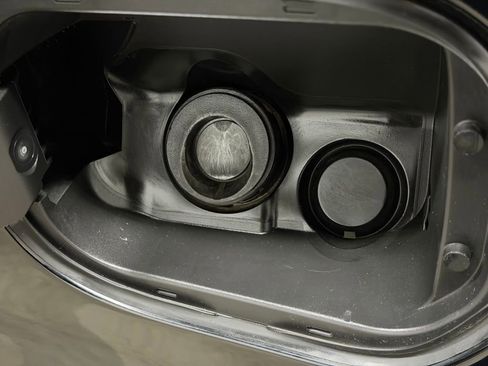 Certified 2021 GMC Sierra 1500 Denali image 33