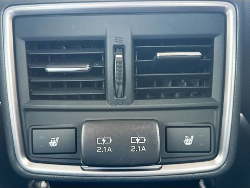 Used 2024 Subaru Forester Touring image 32