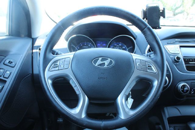 Used 2011 Hyundai Tucson GLS FWD image 20
