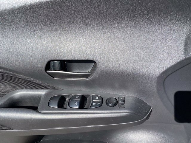 Used 2021 Nissan Kicks S FWD image 28