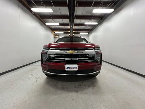 New 2026 Chevrolet Suburban Premier image 3