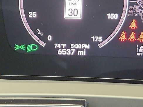 Certified 2025 Porsche Cayenne AWD/4WD image 21