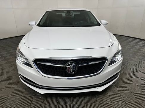 Used 2018 Buick LaCrosse Essence image 8