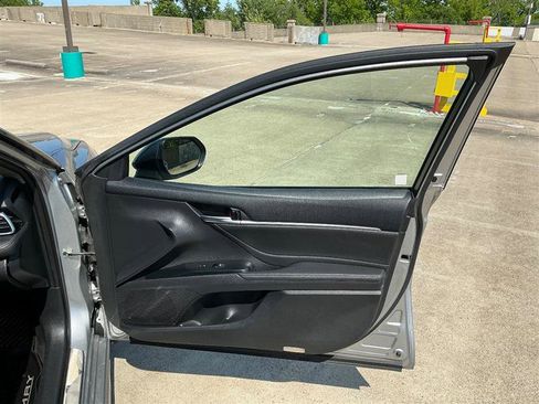 Used 2018 Toyota Camry XSE w/ Protection Package (Q2) FWD image 31