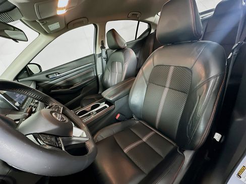 Used 2023 Nissan Altima 2.5 SR image 13