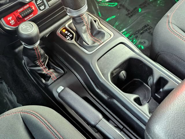 Used 2021 Jeep Wrangler Unlimited Rubicon AWD/4WD image 34